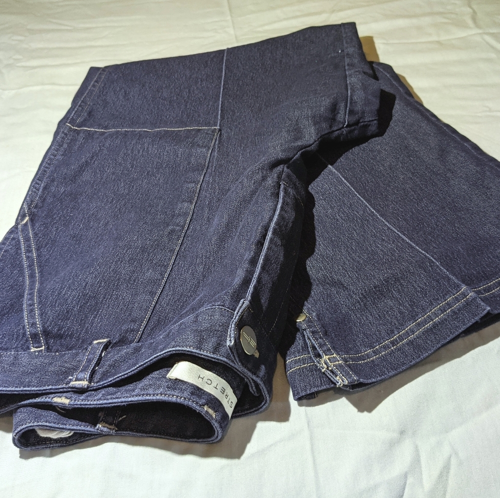 Evan Picone Dark Wash Jeans